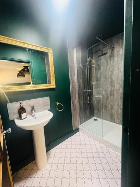 Mollys Boutique Hotel Ilkley Bagian luar foto